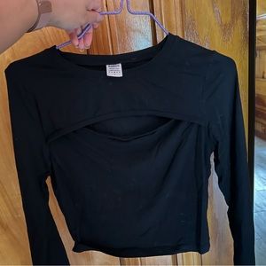 Alphatale long sleeve cropped top